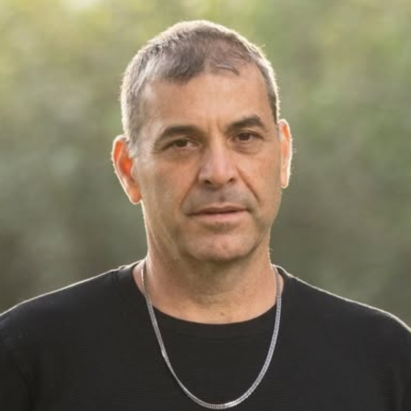 Avi Makmal